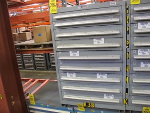 STANLEY VIDMAR HEAVY DUTY 9-DRAWER PARTS CABINET W/ CONTENTS (W-50) LOADING & HANDLING FEE $25-
